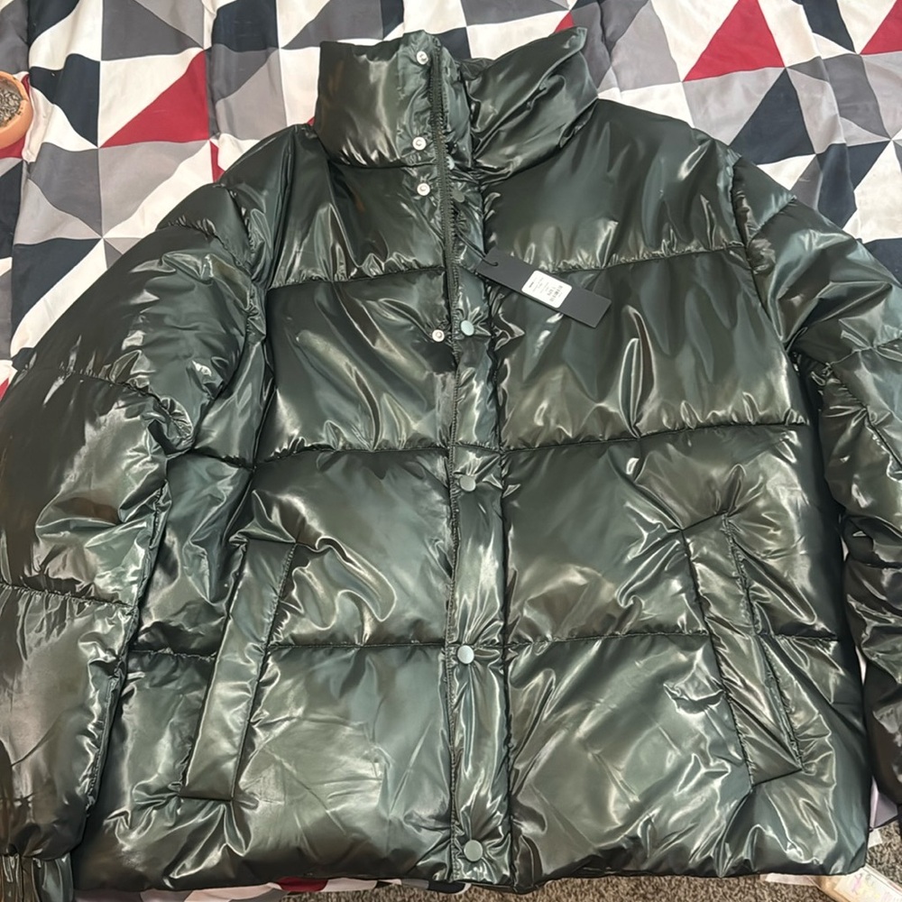Fashion nova bubble coat very comfortable and warm for winter